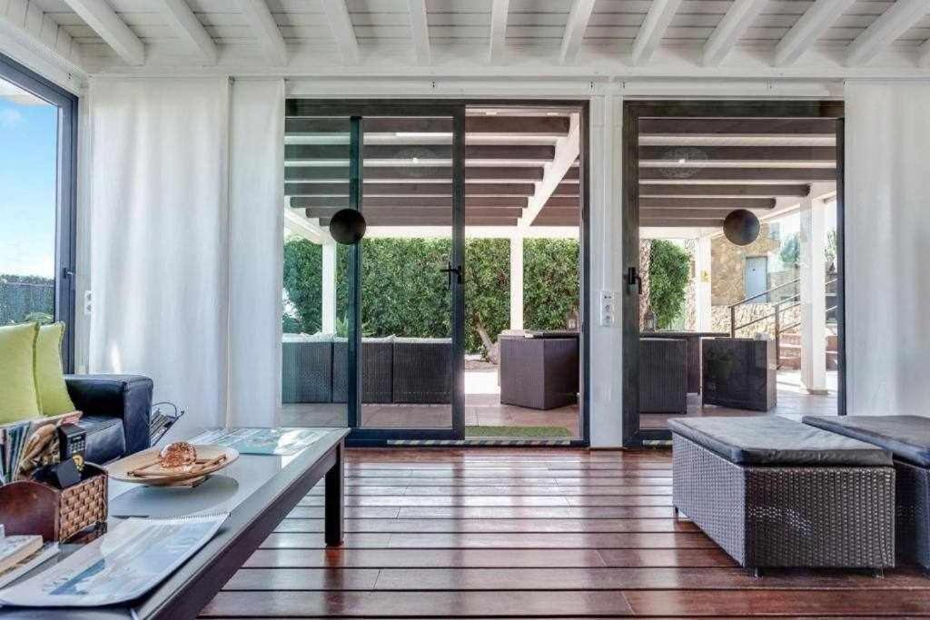 Villa Cobas Con Piscina Y Privada Triquivijate Exteriér fotografie